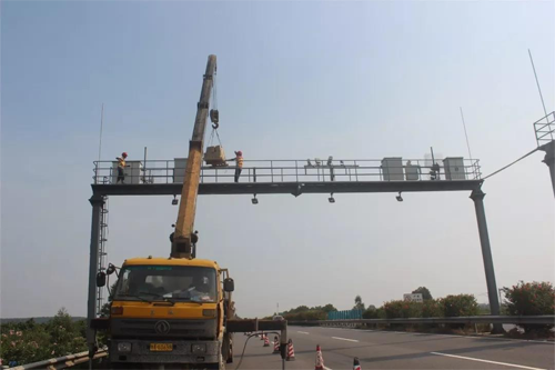 ETC门架系统一体化智能机柜