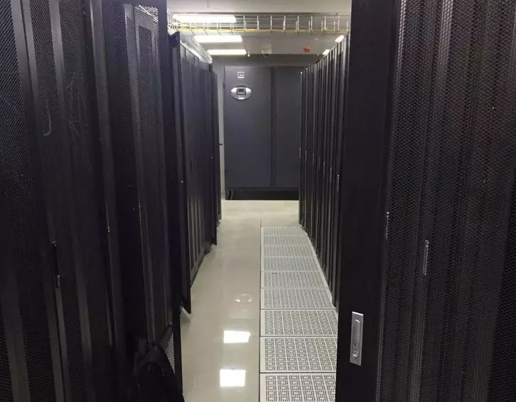 出差新疆某县公安局机房监控项目技术指导