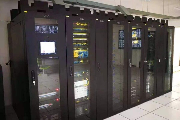 学校机房环境监控报警方案