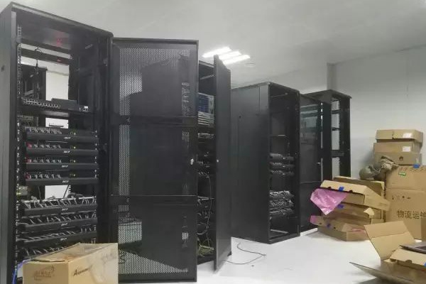 检察院机房现场